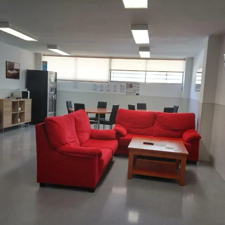 Hostel Ciudad De *
